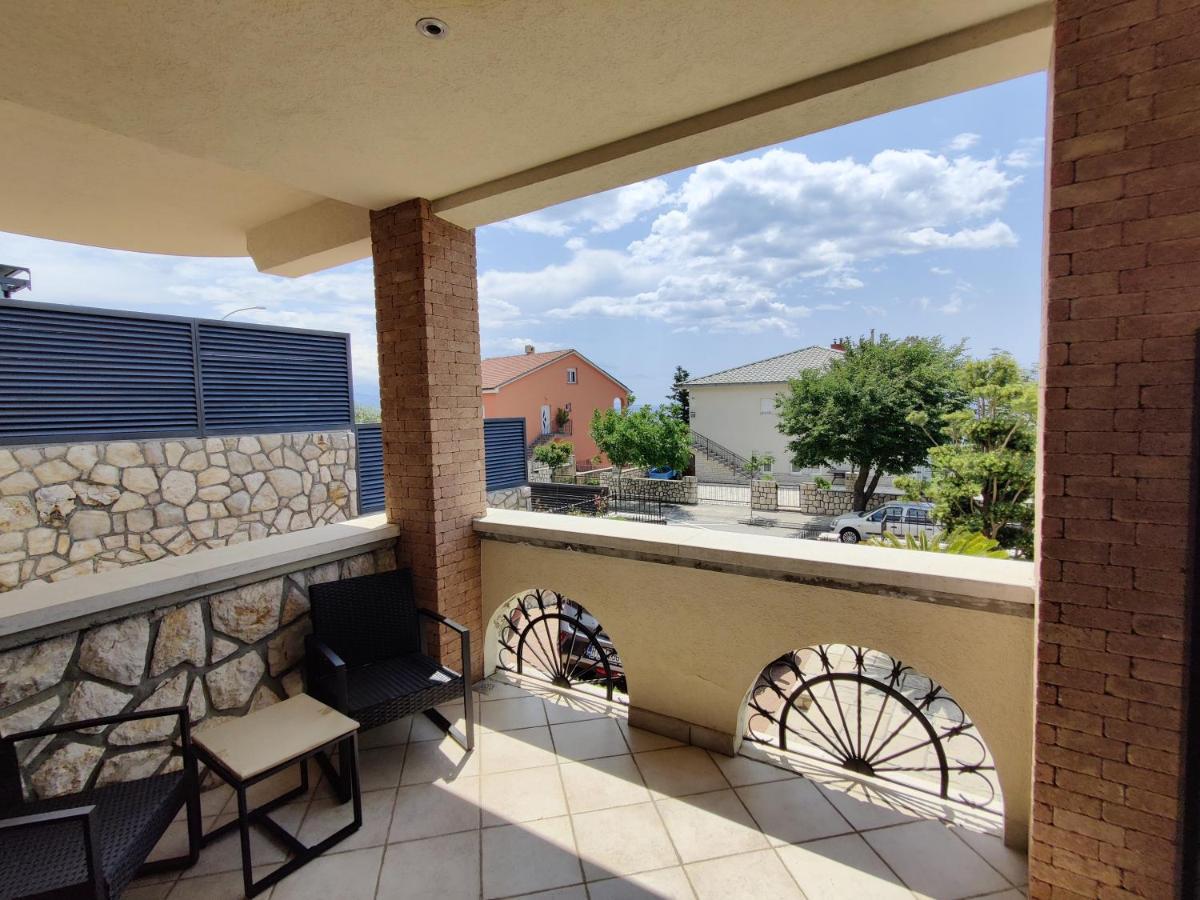Biuk Apartments Нови-Винодолски Экстерьер фото