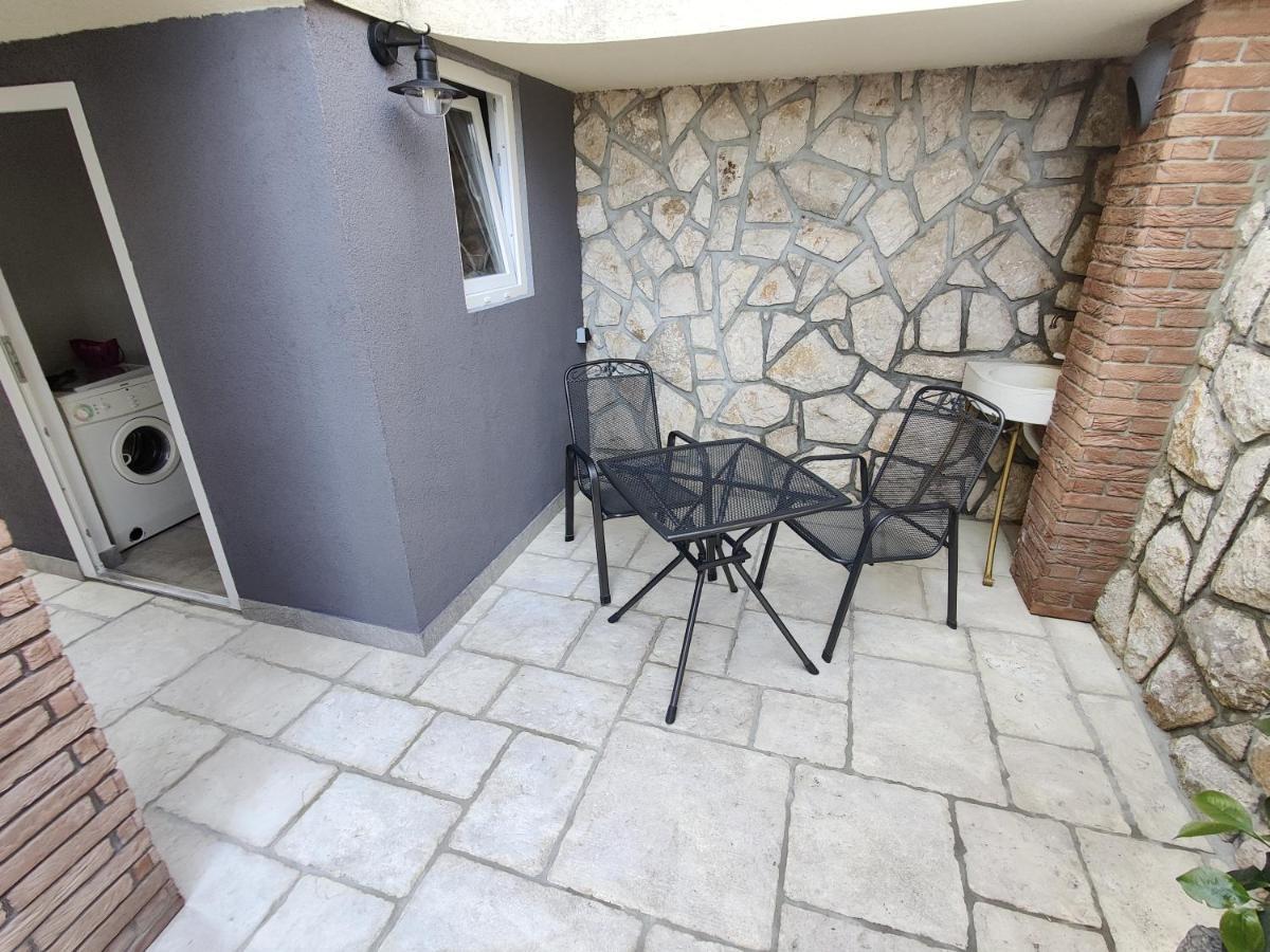Biuk Apartments Нови-Винодолски Экстерьер фото