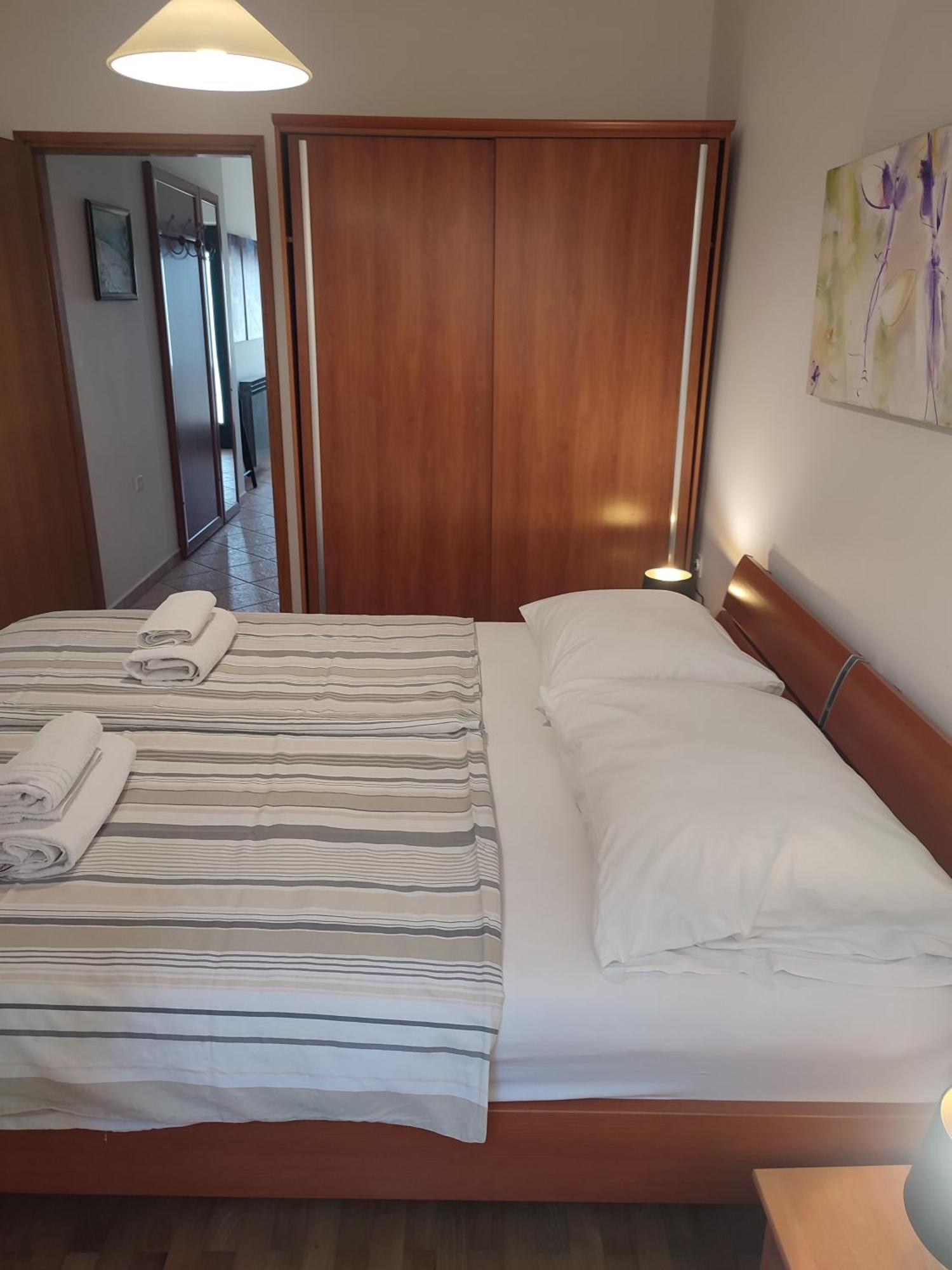 Biuk Apartments Нови-Винодолски Экстерьер фото